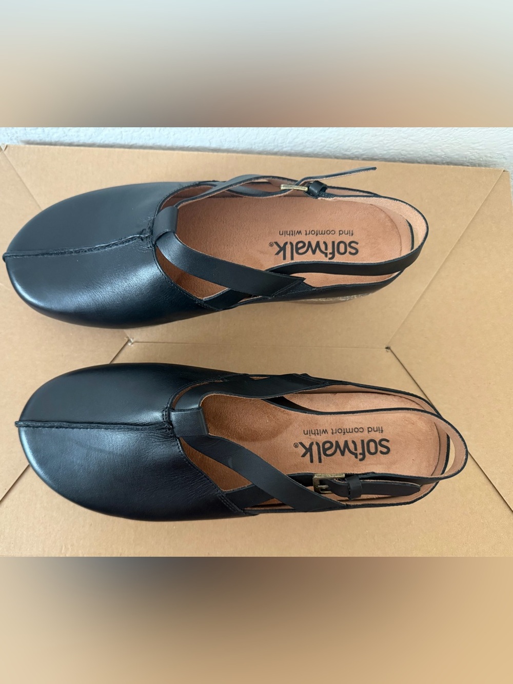 Softwalk Arica, Black Leather Sandals, size 9,5WW - Picture 5 of 11